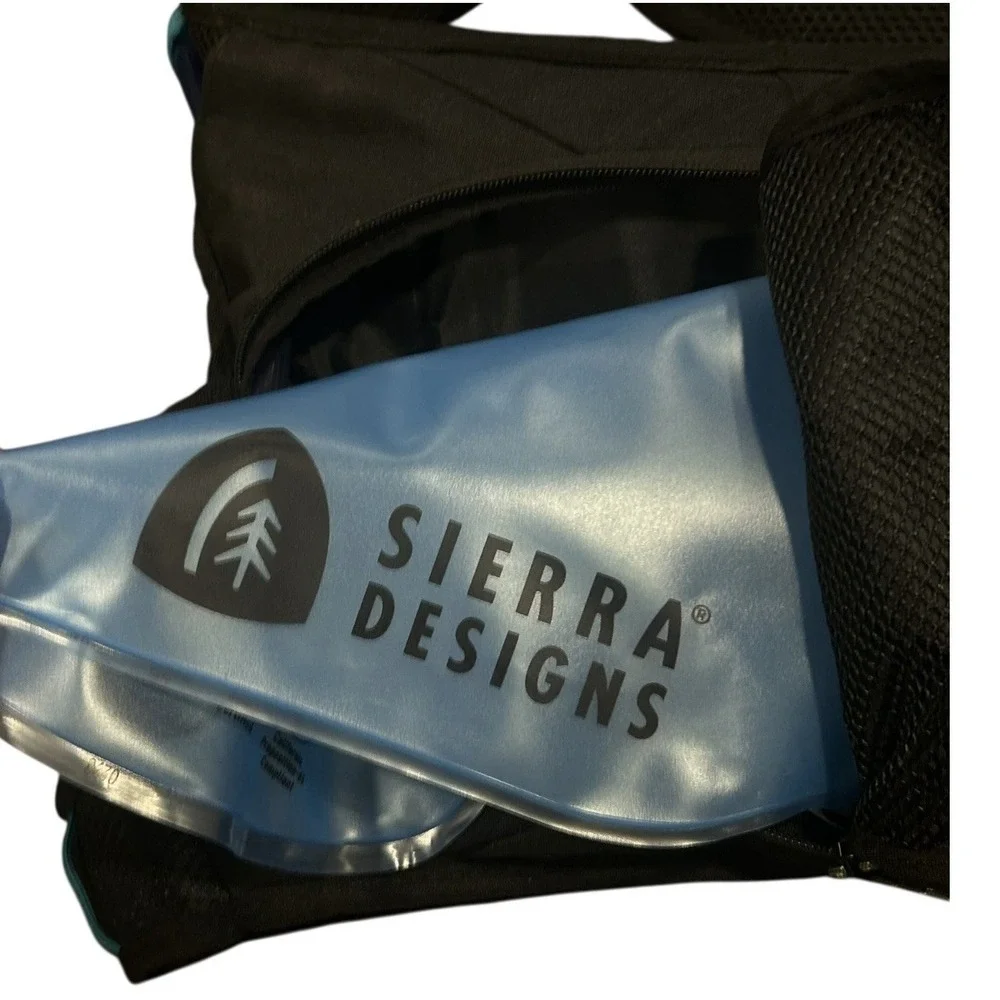 Sierra Designs® Flagstaff 4L Hydration Pack Black